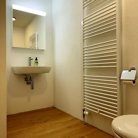 Rheinwaldstube Värdshus Nufenen