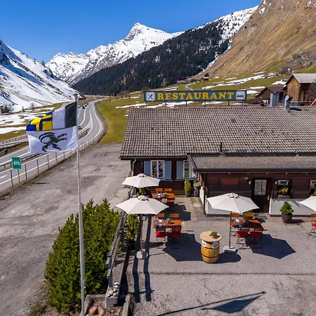 Rheinwaldstube Värdshus *