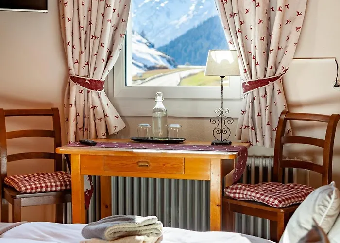 Rheinwaldstube Inn Nufenen