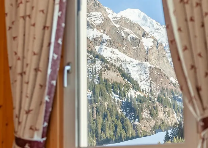 Rheinwaldstube Inn *