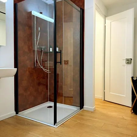 Rheinwaldstube * Nufenen