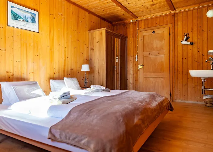 Rheinwaldstube * Nufenen